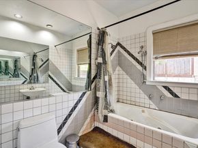 5378 Broadway, Oakland CA 94618