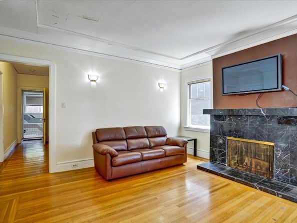 5378 Broadway, Oakland CA 94618