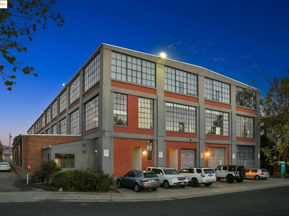 4053 Harlan St 217, Emeryville CA 94608