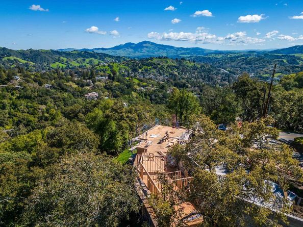 42 Charles Hill Cir, Orinda CA 94563