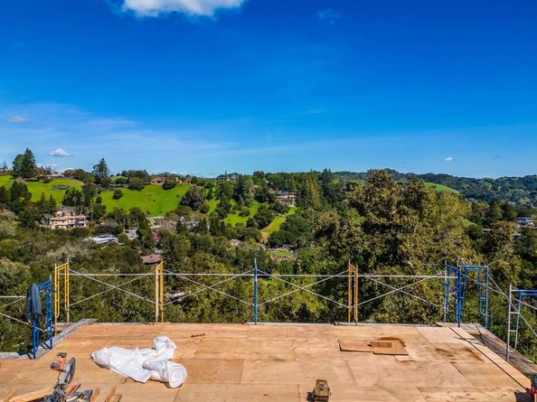 42 Charles Hill Cir, Orinda CA 94563