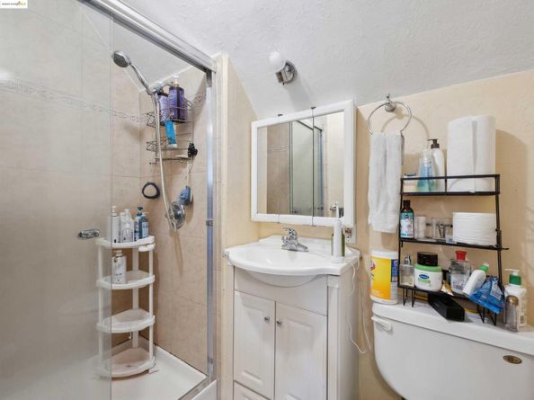 343 Lincoln Ave, Alameda CA 94501