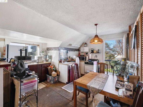 343 Lincoln Ave, Alameda CA 94501
