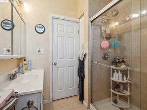 343 Lincoln Ave, Alameda CA 94501
