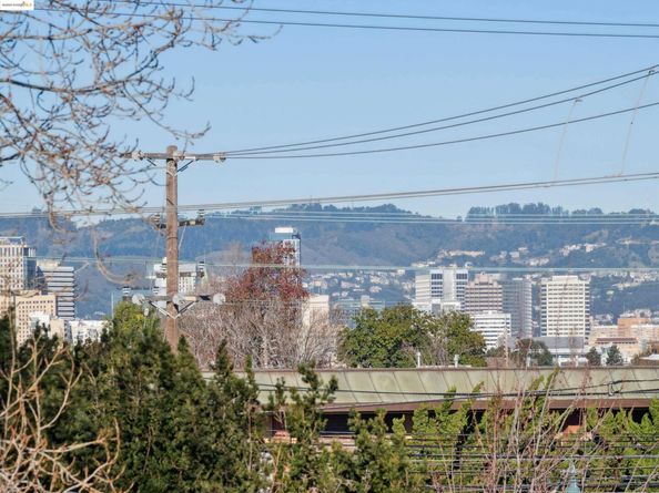 343 Lincoln Ave, Alameda CA 94501