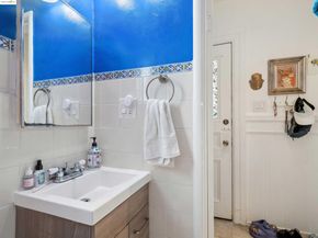343 Lincoln Ave, Alameda CA 94501