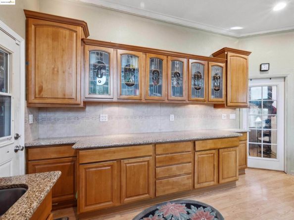 343 Lincoln Ave, Alameda CA 94501