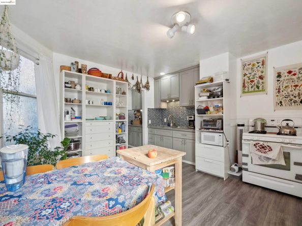 343 Lincoln Ave, Alameda CA 94501