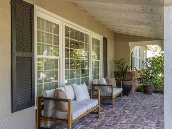 358 San Juan Way, La Canada Flintridge CA 91011