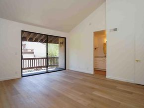 21801 Burbank Boulevard 74, Woodland Hills (los Angeles) CA 91367