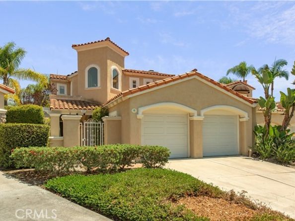 9 Avenida Daroca, Laguna Hills CA 92679