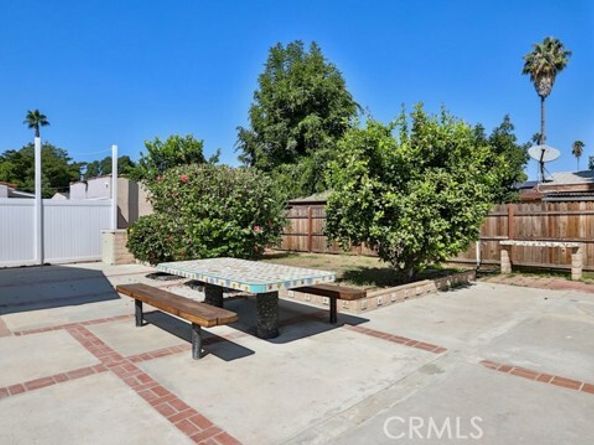 15841 Marlin Place, Van Nuys (los Angeles) CA 91406