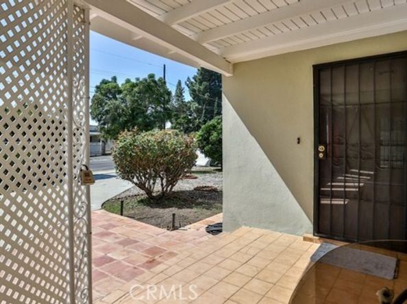 15841 Marlin Place, Van Nuys (los Angeles) CA 91406