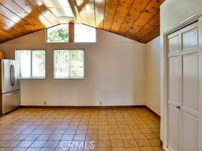 15841 Marlin Place, Van Nuys (los Angeles) CA 91406