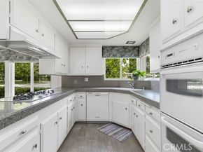 5900 Kentland Avenue, Woodland Hills (los Angeles) CA 91367