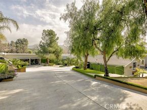 10555 Art Street, Burbank CA 91040