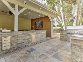 10555 Art Street, Burbank CA 91040