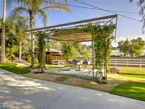 10555 Art Street, Burbank CA 91040