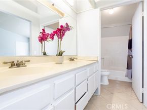 12335 Hilldale Court, Pacoima (los Angeles) CA 91331