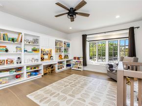 6032 County Oak Road, Woodland Hills (los Angeles) CA 91367