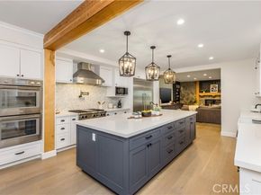 6032 County Oak Road, Woodland Hills (los Angeles) CA 91367