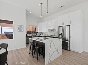 12515 Haleh Lane, Sylmar (los Angeles) CA 91342