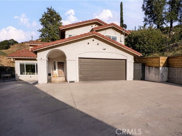 10110 Sunland Boulevard, Burbank CA 91040