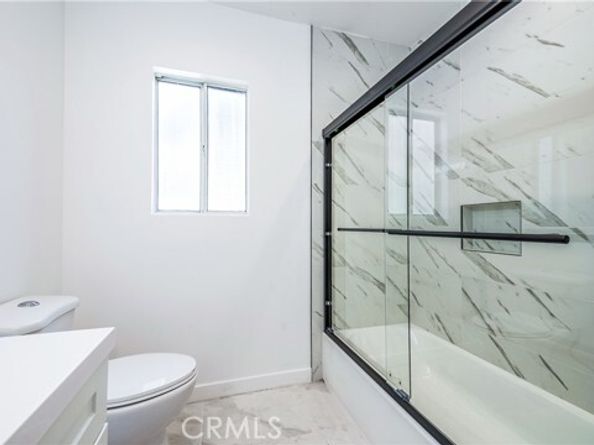 15948 Wyandotte Street, Los Angeles CA 91406