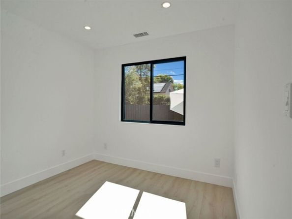 6667 Royer Avenue, West Hills (los Angeles) CA 91307