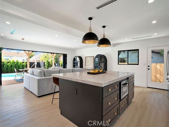 6667 Royer Avenue, West Hills (los Angeles) CA 91307