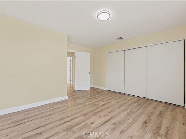 16428 Halsted Street, Northridge (los Angeles) CA 91343