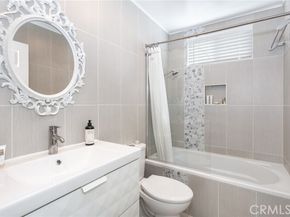 19928 Chase Street 17, Winnetka (los Angeles) CA 91306