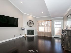 19928 Chase Street 17, Winnetka (los Angeles) CA 91306
