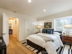 22253 Del Valle Street, Woodland Hills (los Angeles) CA 91364