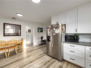 18557 Napa Street, Northridge (los Angeles) CA 91324