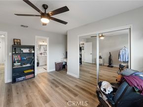18557 Napa Street, Northridge (los Angeles) CA 91324