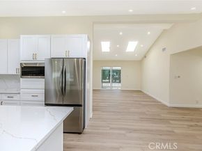 15724 Chase Street, North Hills (los Angeles) CA 91343