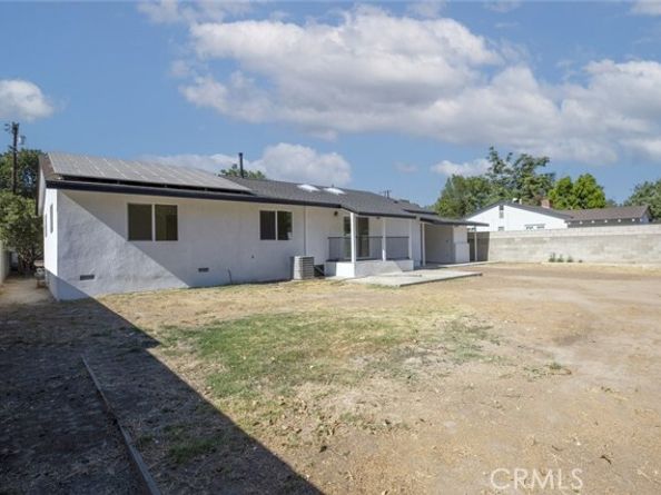 15724 Chase Street, North Hills (los Angeles) CA 91343