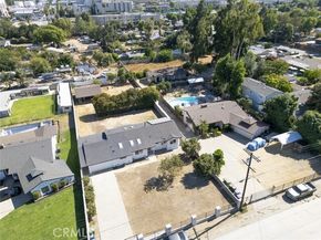 15724 Chase Street, North Hills (los Angeles) CA 91343