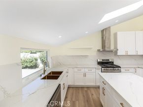 15724 Chase Street, North Hills (los Angeles) CA 91343