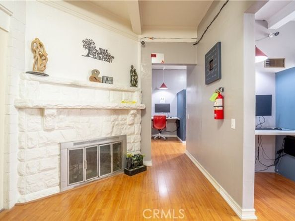 2823 W 8th Street, Los Angeles CA 90005