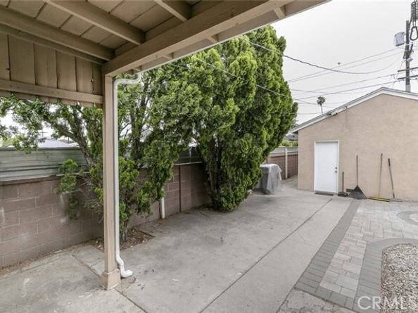 7857 Whitsett Avenue, North Hollywood (los Angeles) CA 91605