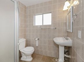 7857 Whitsett Avenue, North Hollywood (los Angeles) CA 91605