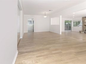 7857 Whitsett Avenue, North Hollywood (los Angeles) CA 91605