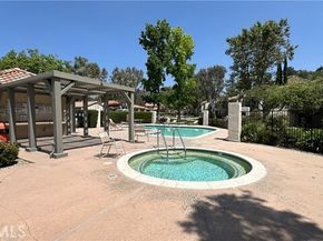11427 Tampa Avenue 76, Porter Ranch (los Angeles) CA 91326