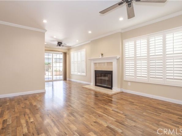 10101 Hanna Avenue, Chatsworth (los Angeles) CA 91311