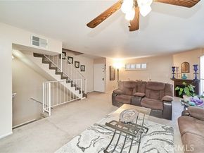 17225 Chatsworth Street 111, Granada Hills (los Angeles) CA 91344