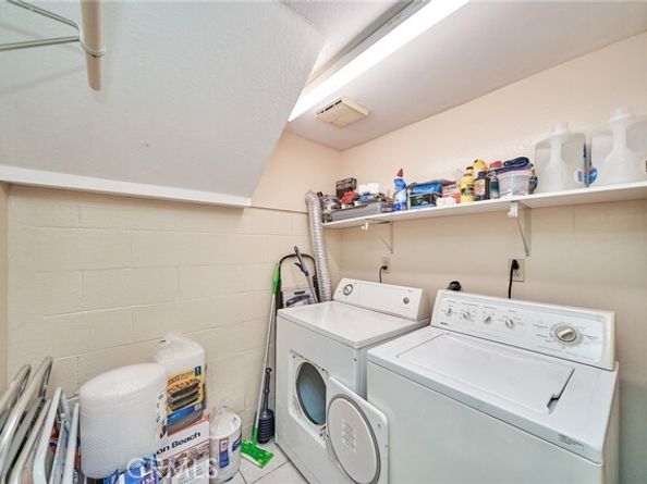 17225 Chatsworth Street 111, Granada Hills (los Angeles) CA 91344
