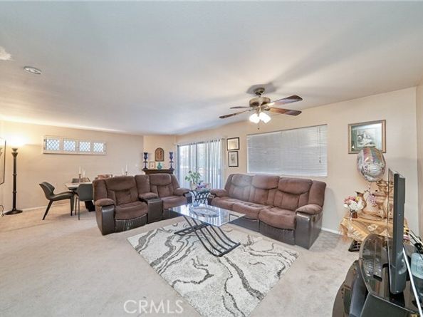 17225 Chatsworth Street 111, Granada Hills (los Angeles) CA 91344
