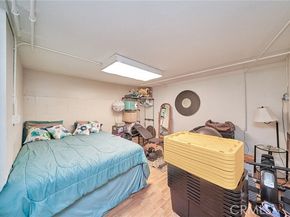 17225 Chatsworth Street 111, Granada Hills (los Angeles) CA 91344